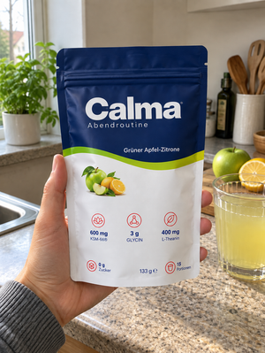 Calma Grüner Apfel Zitrone Beutel in der Hand