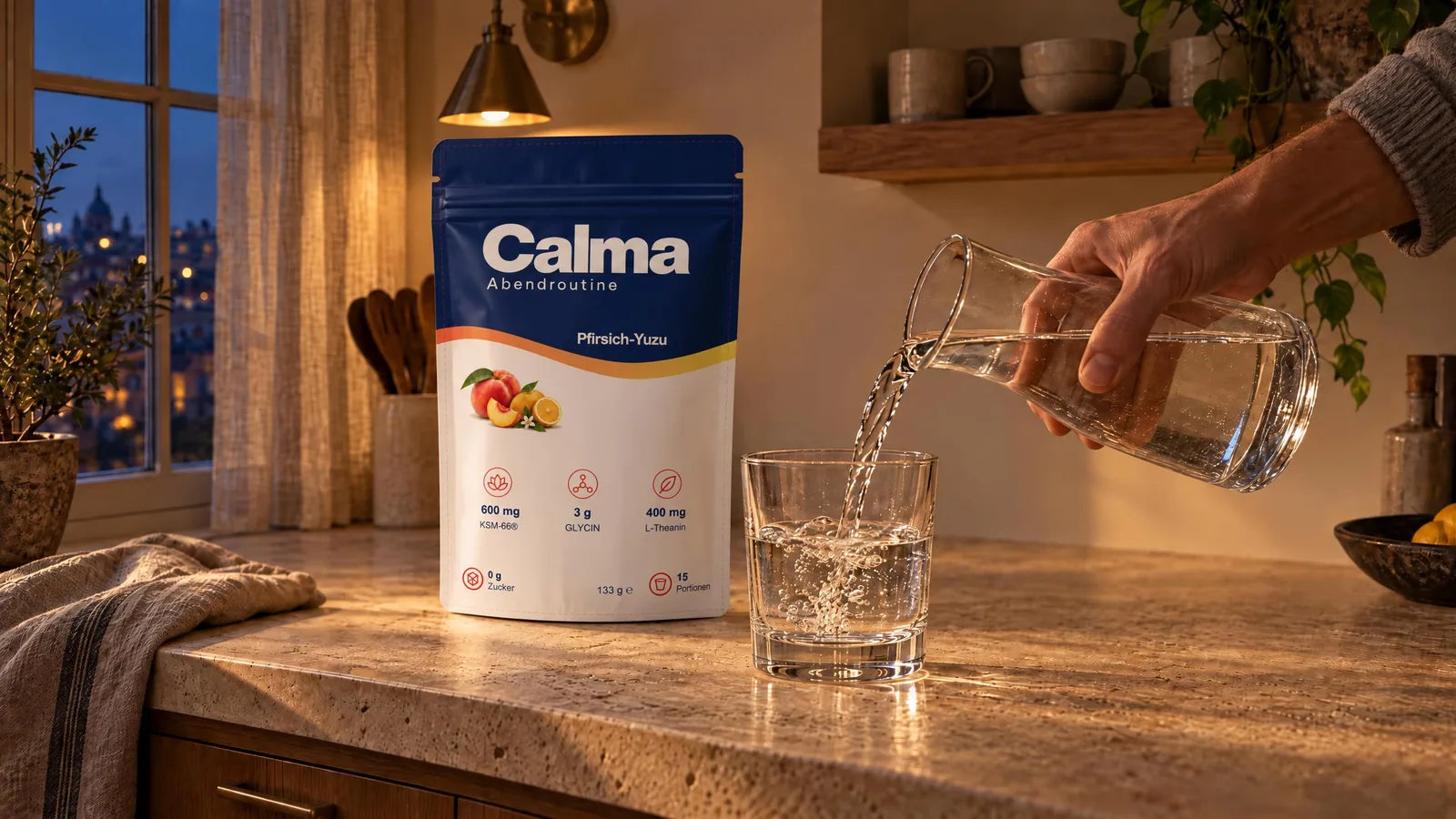 Glas mit kaltem Wasser